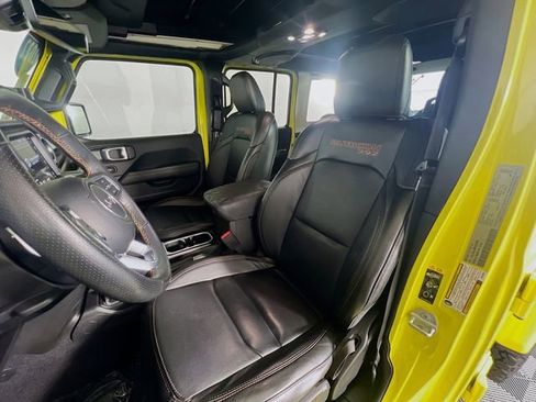 Used 2022 Jeep Wrangler Unlimited Rubicon w/ Trailer Tow Package image 9