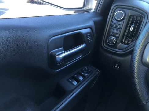 Used 2024 Chevrolet Silverado 1500 Custom image 12