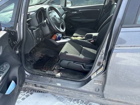 Used 2018 Honda Fit Sport image 9