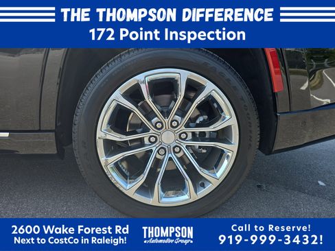 Used 2023 Jeep Grand Wagoneer Series II w/ Premium Group II AWD/4WD image 35