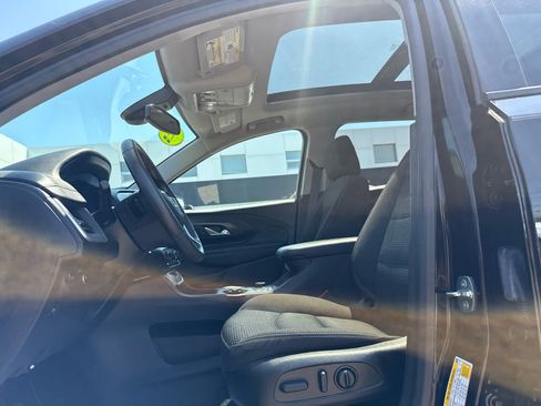 Used 2022 GMC Terrain SLE w/ Driver Convenience Package AWD/4WD image 14