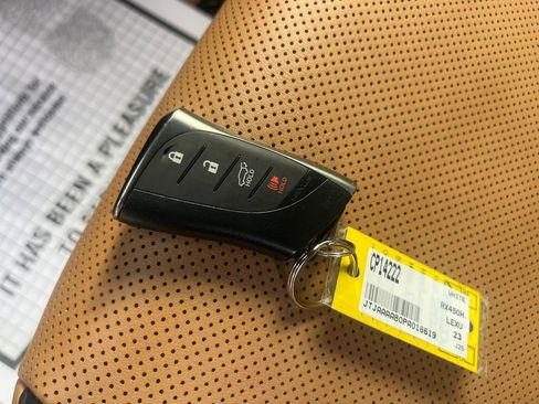 Used 2023 Lexus RZ 450e Premium image 29