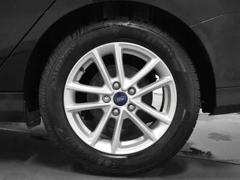Used 2017 Ford Focus SE image 11