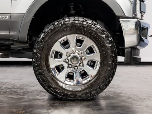 Used 2018 Ford F250 Lariat w/ Chrome Package AWD/4WD image 23