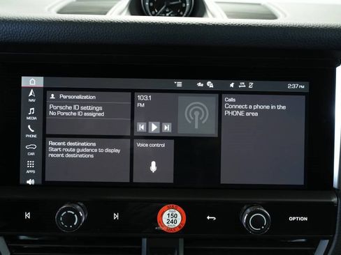 New 2026 Porsche Macan image 17