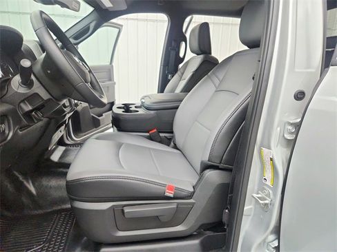 New 2026 RAM 2500 Tradesman w/ Chrome Appearance Group image 19