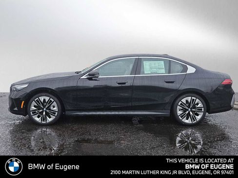 New 2026 BMW 530i xDrive w/ Premium Package AWD/4WD image 6