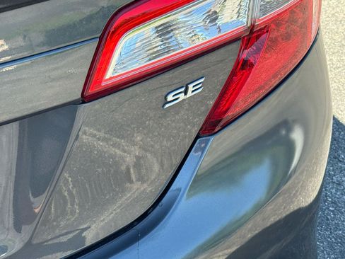 Used 2012 Toyota Camry SE FWD image 26