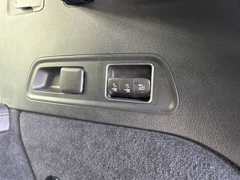 Used 2023 Mercedes-Benz GLS 450 4MATIC image 52