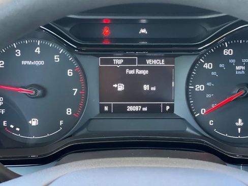 Used 2025 Chevrolet Trax LS FWD image 34