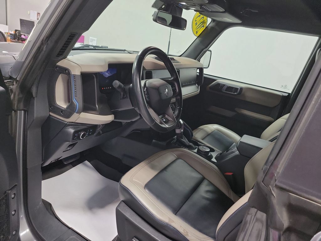 Used 2023 Ford Bronco Wildtrak AWD/4WD image 31