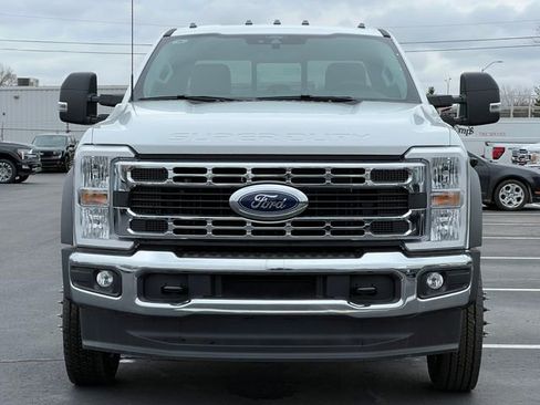 New 2025 Ford F450 XL w/ XL Chrome Package image 29