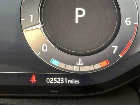 Used 2024 Land Rover Range Rover SE image 5