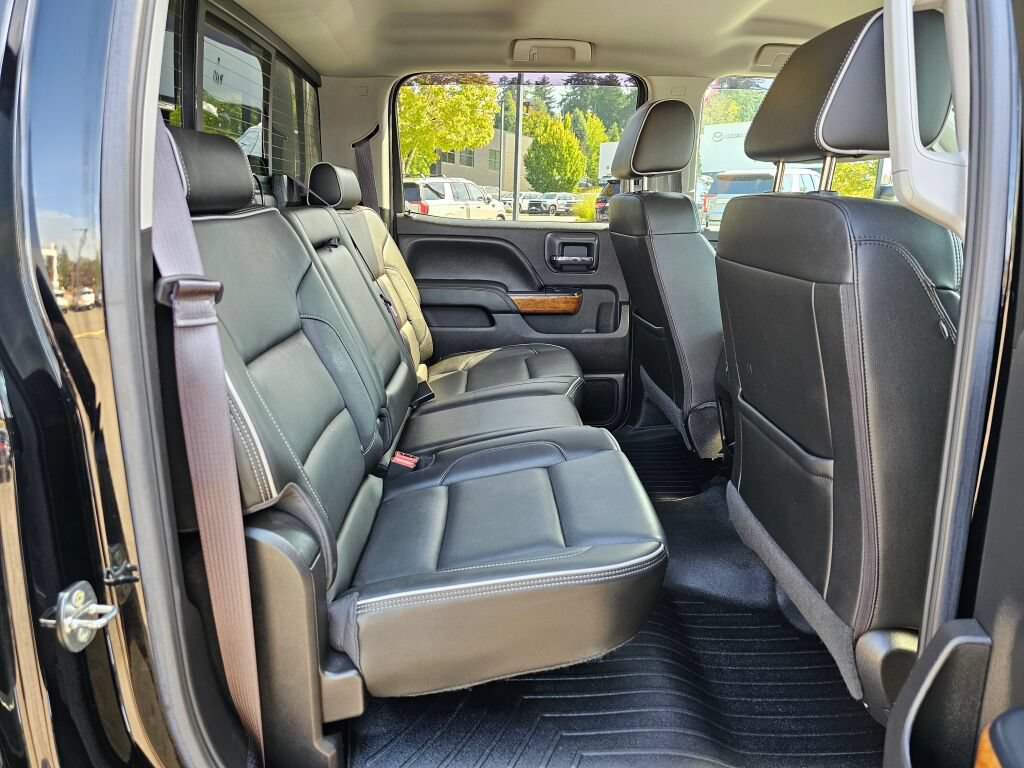 Used 2017 Chevrolet Silverado 2500 High Country w/ Duramax Plus Package AWD/4WD image 26