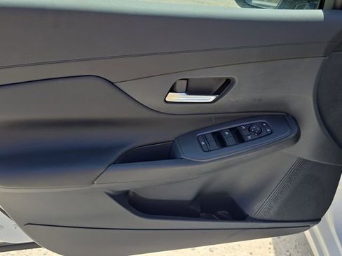 New 2026 Nissan Sentra SV w/ SV Convenience Package image 17