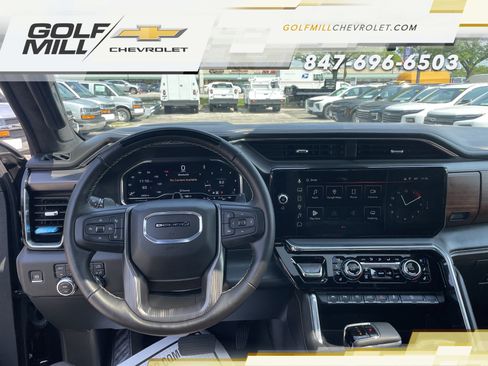 Used 2025 GMC Sierra 1500 Denali Ultimate AWD/4WD image 18