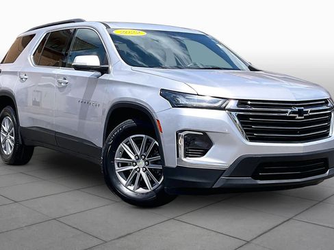 Used 2022 Chevrolet Traverse LT FWD image 3