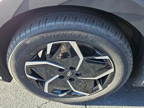 Certified 2023 Hyundai Ioniq 5 SEL w/ Cargo Package image 10