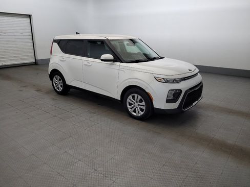 Used 2020 Kia Soul LX FWD image 11
