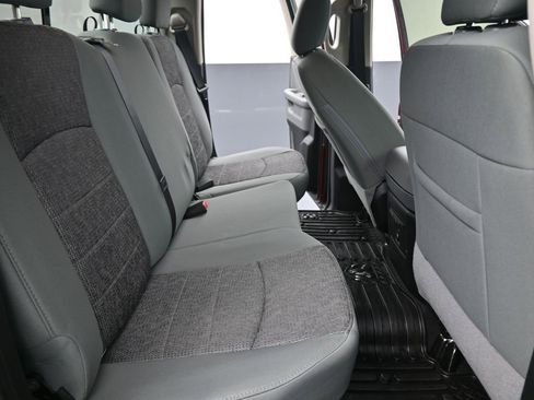 Used 2018 RAM 1500 Lone Star image 29