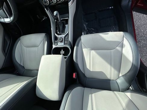 Used 2023 Subaru Forester Limited image 96