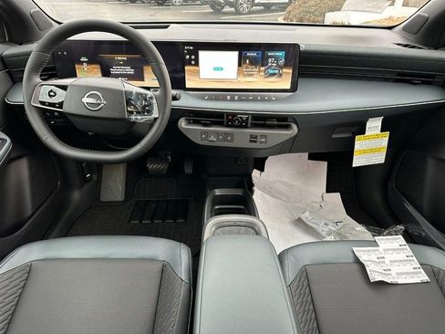 New 2026 Nissan Leaf Platinum+ w/ Cargo Package (Platinum+) image 6