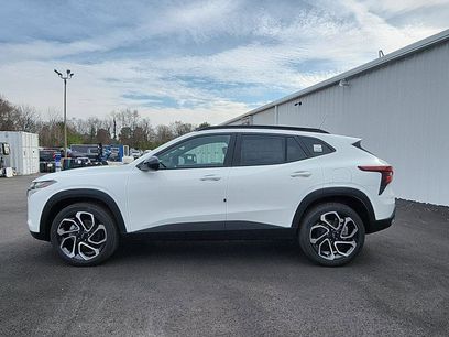 New 2026 Chevrolet Trax RS w/ Sunroof Package