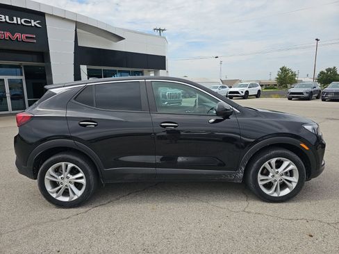 Used 2023 Buick Encore GX Preferred w/ Cold Weather Comfort Package AWD/4WD image 8