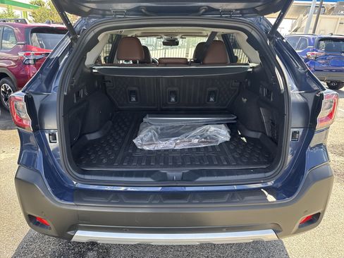 Used 2024 Subaru Outback Touring AWD/4WD image 27
