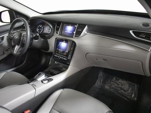 Certified 2023 INFINITI QX50 Luxe image 37