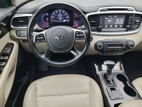 Used 2019 Kia Sorento EX image 22