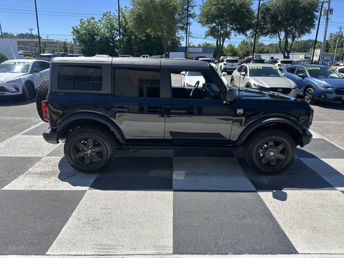 Used 2025 Ford Bronco Big Bend w/ Black Diamond Package AWD/4WD image 3
