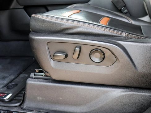 Used 2023 GMC Sierra 1500 AT4 w/ AT4 Preferred Package image 32