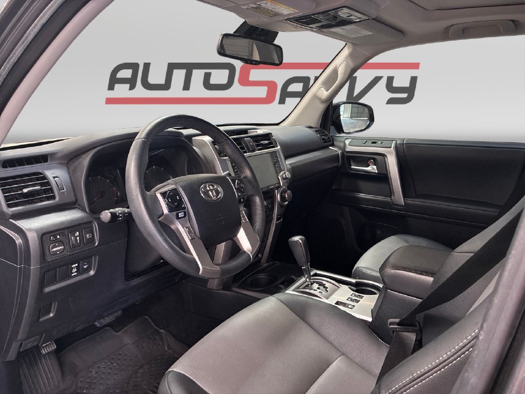 Used 2022 Toyota 4Runner SR5 Premium w/ Moonroof Package RWD image 10