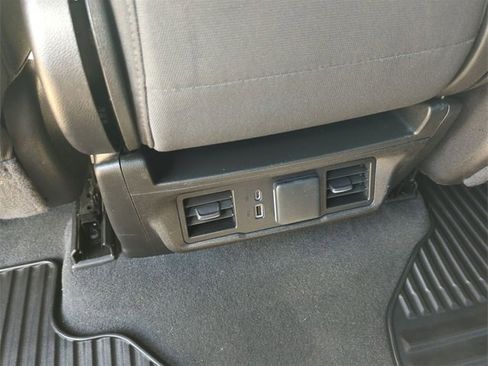Certified 2022 Chevrolet Silverado 1500 LT image 21