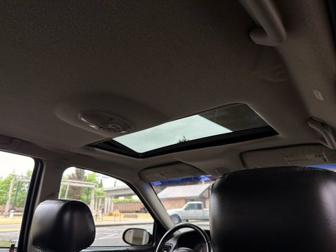 Used 2001 Saturn L-Series L200 FWD image 63