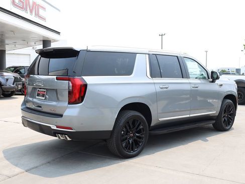 New 2026 GMC Yukon XL Denali AWD/4WD image 6