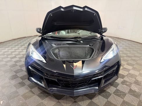 Used 2023 Chevrolet Corvette Z06 image 10