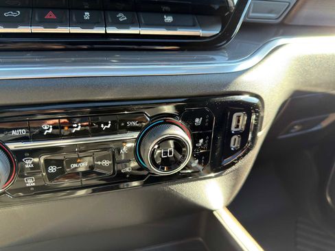 New 2026 Chevrolet Silverado 1500 High Country w/ Technology Package AWD/4WD image 49