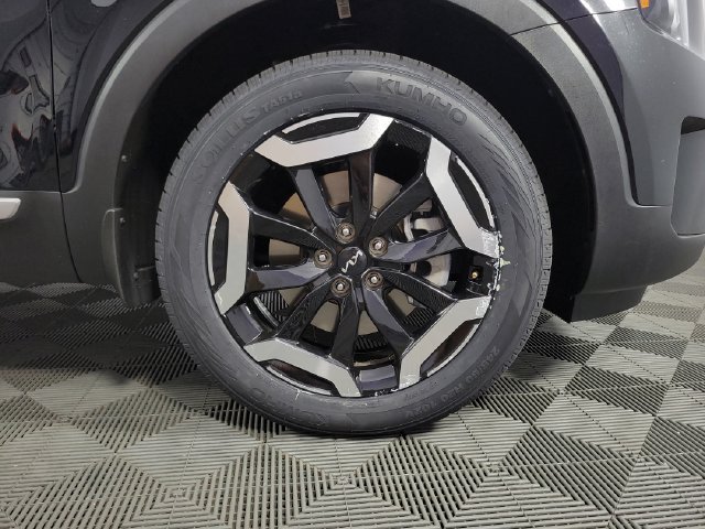 Used 2025 Kia Telluride S FWD image 11
