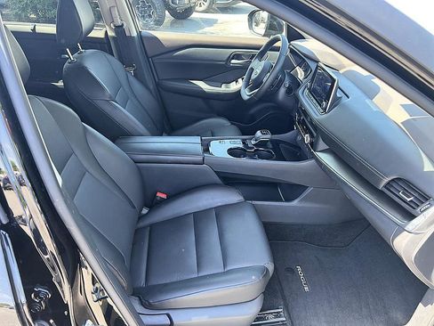 Certified 2023 Nissan Rogue SV w/ SV Premium B Package FWD image 17