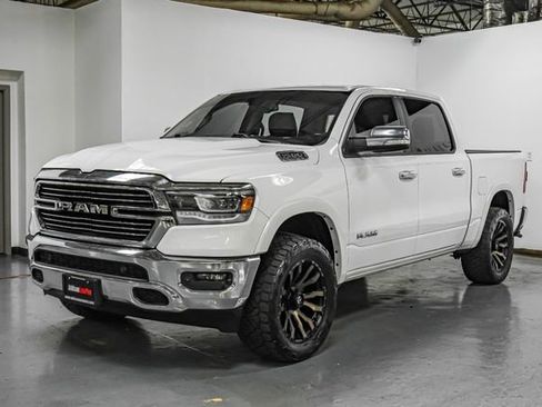 Used 2020 RAM 1500 Laramie AWD/4WD image 6