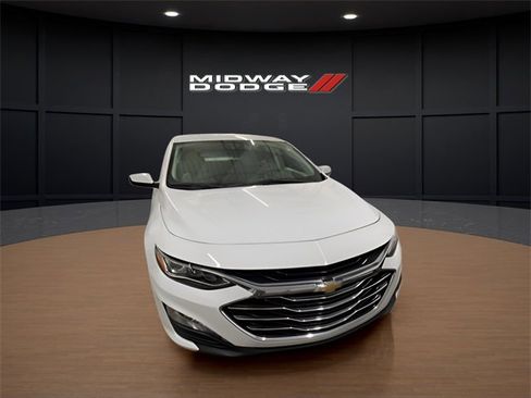 Used 2024 Chevrolet Malibu LT image 12