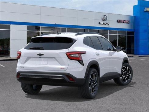 New 2026 Chevrolet Trax RS w/ Sunroof Package image 4