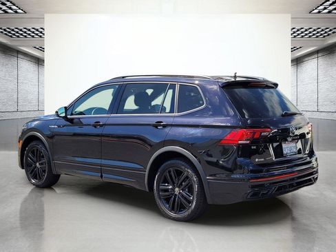 Certified 2022 Volkswagen Tiguan SE R-Line FWD image 9
