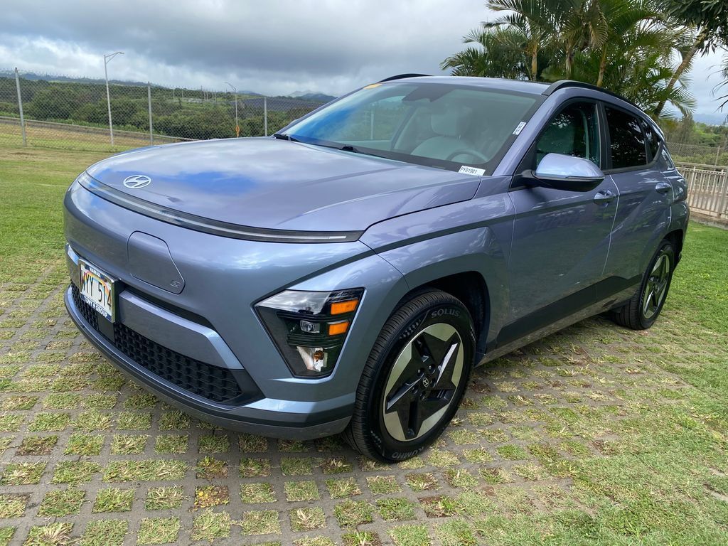 Certified 2024 Hyundai Kona SEL FWD image 3