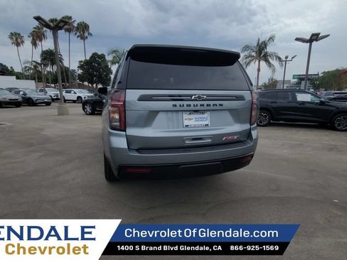 Used 2024 Chevrolet Suburban RST RWD image 7