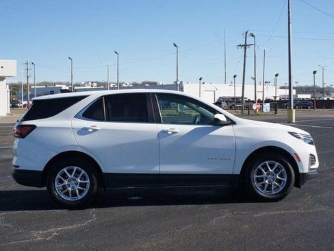 Used 2023 Chevrolet Equinox LT image 19