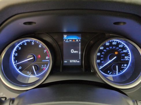 Used 2018 Toyota Camry SE image 23