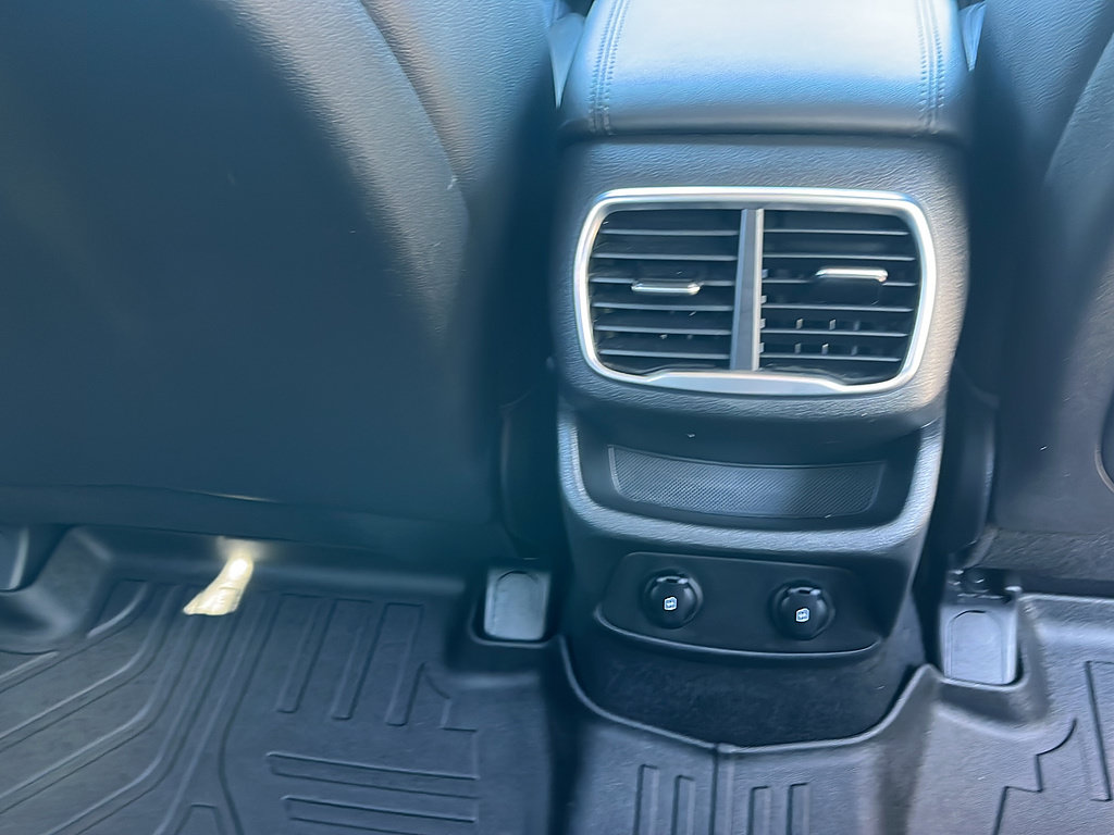 Used 2020 Hyundai Santa Fe SEL FWD image 13